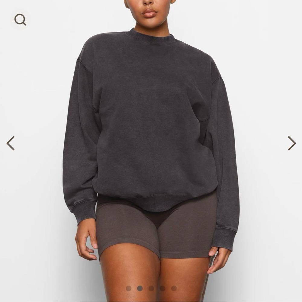 Skims oversized sweater